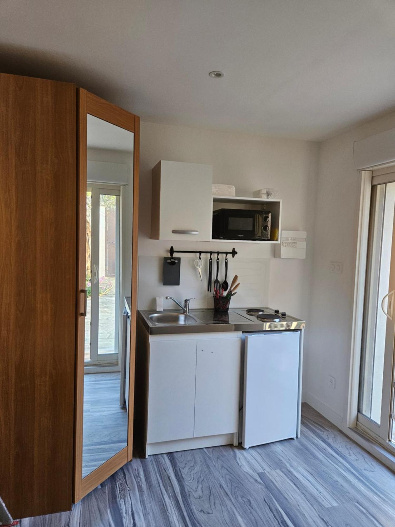 A Louer A Les Avignon Apartment