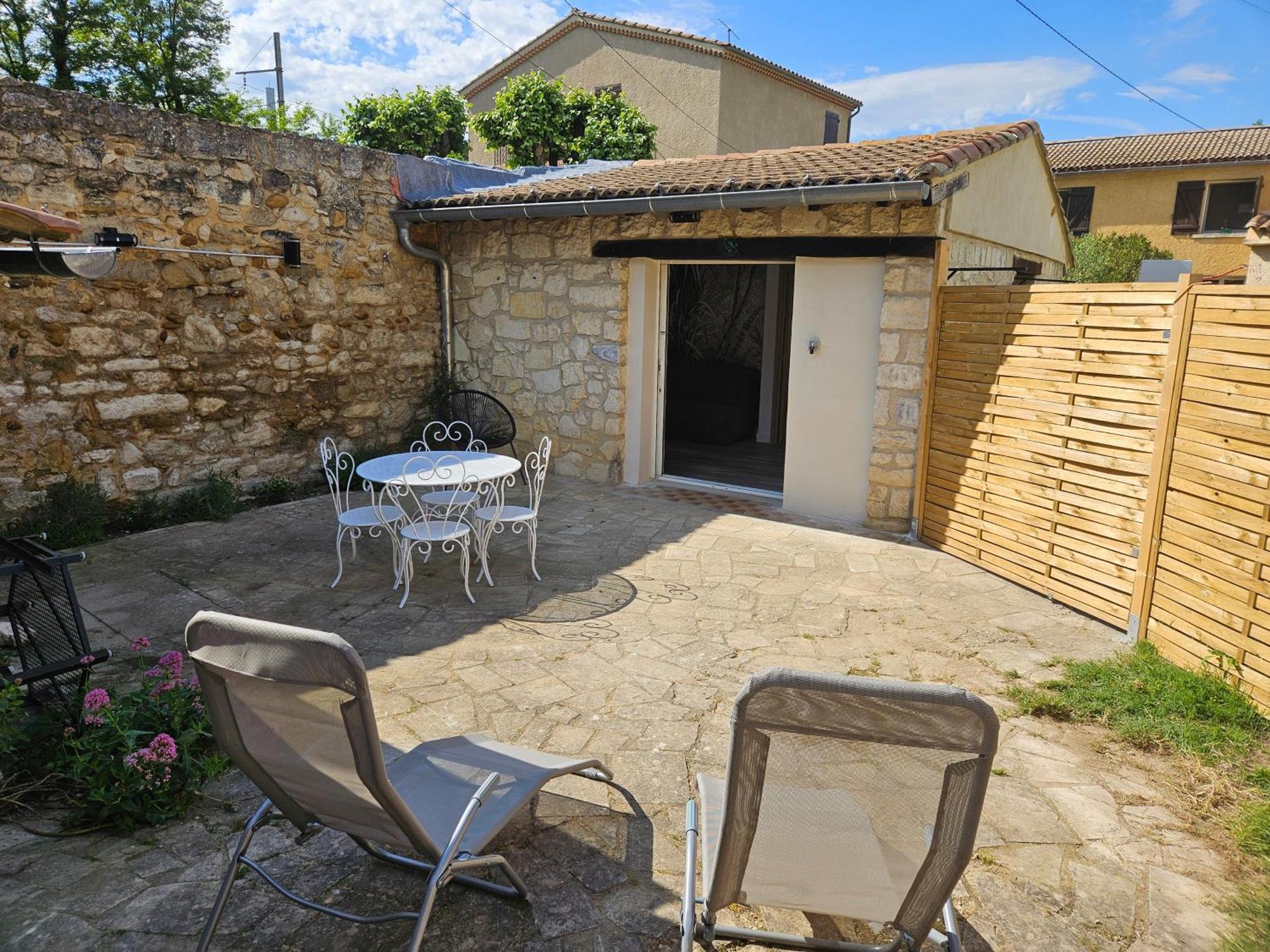 Apartment A Louer A Les Avignon